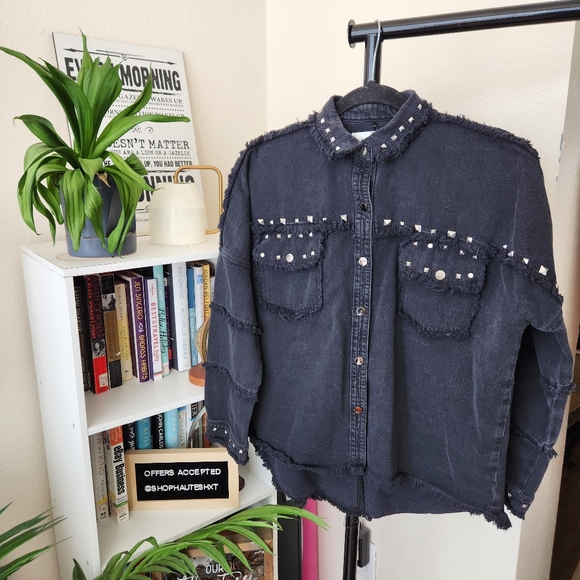 Zara Black Frayed and Studded Denim Jean Long Sleeve Shirt Jacket Shacket - Picture 4 of 5